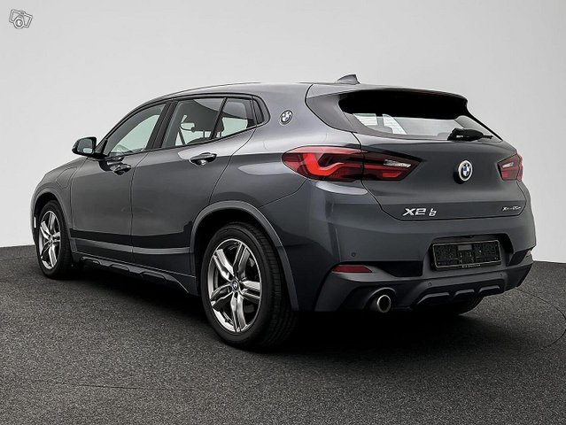 BMW X2 4