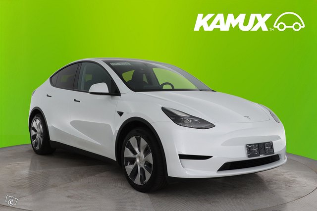 Tesla Model Y 1