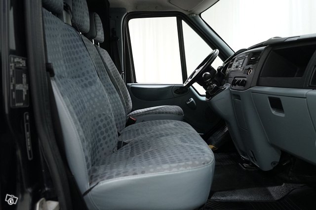 Ford Transit 14