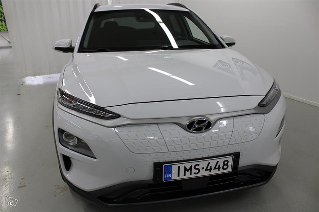 HYUNDAI KONA 4