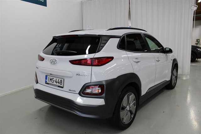 HYUNDAI KONA 5