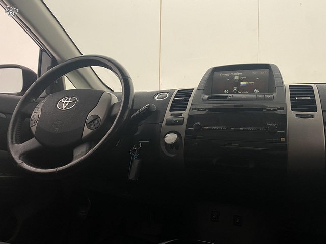 Toyota Prius 18