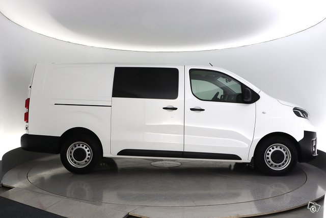 Toyota Proace 6