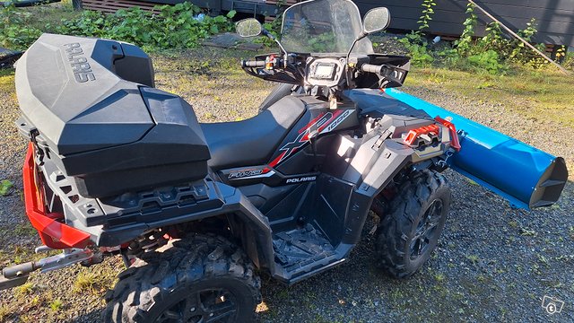 Polaris Sportsman 8