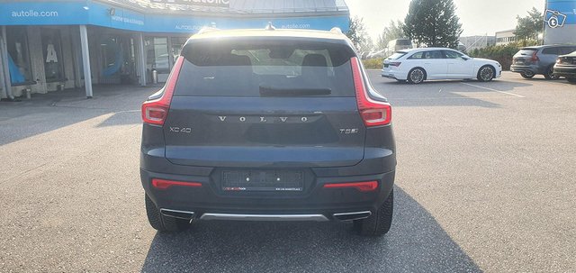 Volvo XC40 12