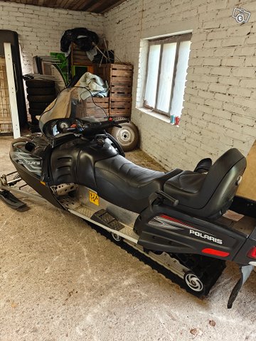 Polaris trail touring 550 6