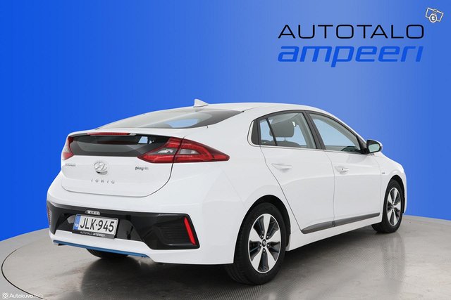 Hyundai Ioniq Plug-In 6