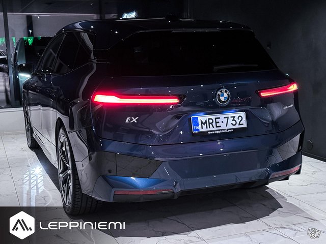 BMW IX 4