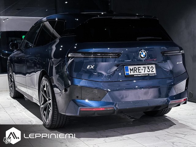 BMW IX 20