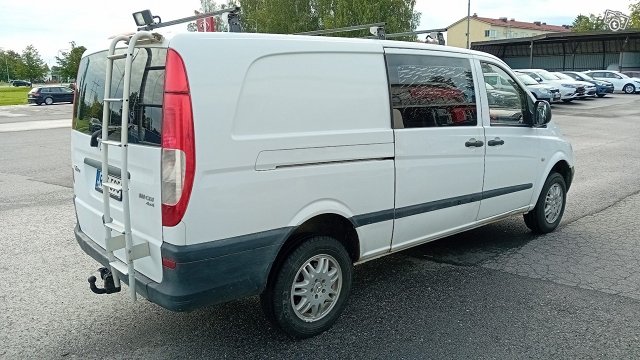 Mercedes-Benz Vito 2