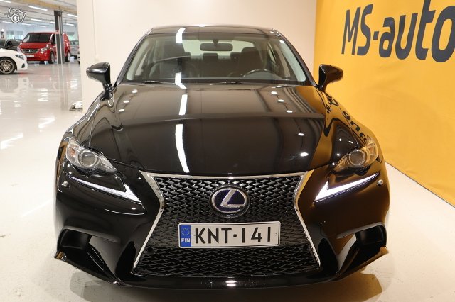 Lexus IS 3