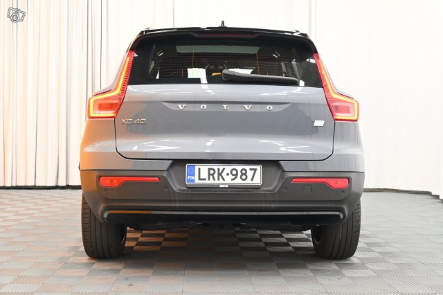 Volvo XC40 5