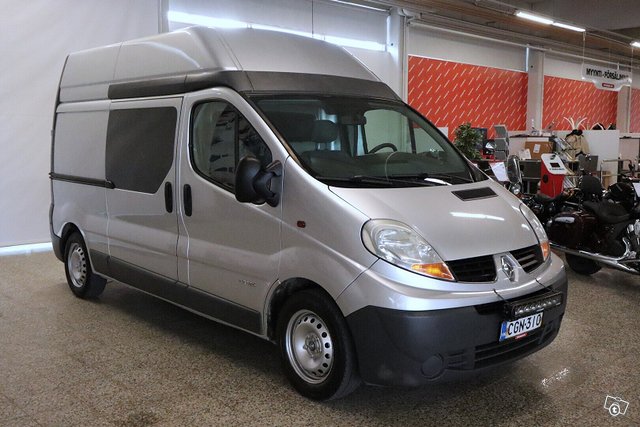 Renault Trafic 1