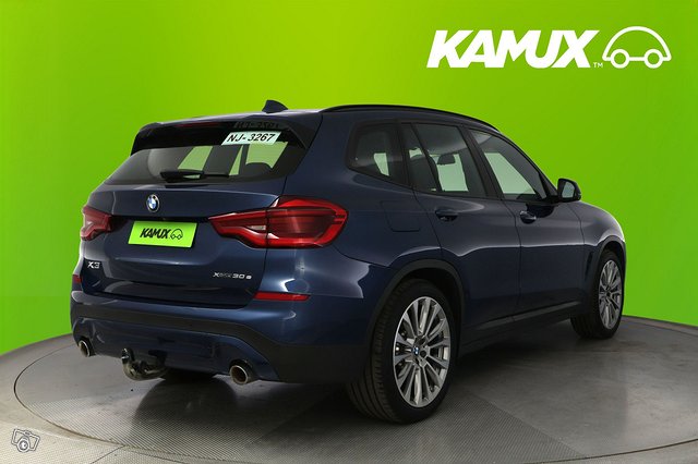 BMW X3 4