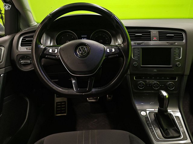 Volkswagen Golf 14