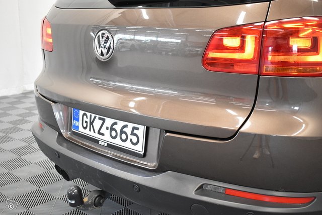 Volkswagen Tiguan 9