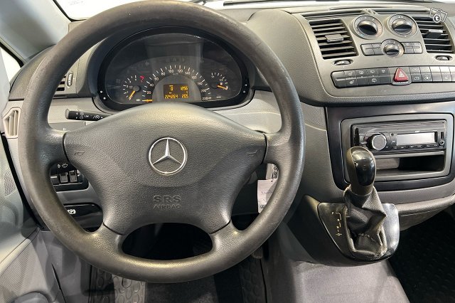 Mercedes-Benz Vito 8