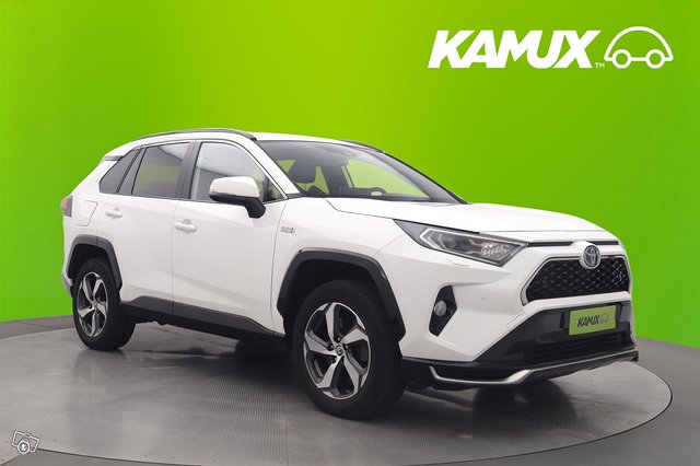 Toyota RAV4 Plug-In 1