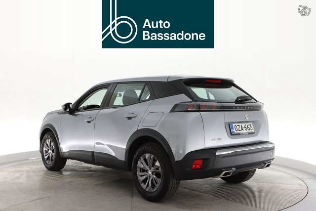 PEUGEOT 2008 4