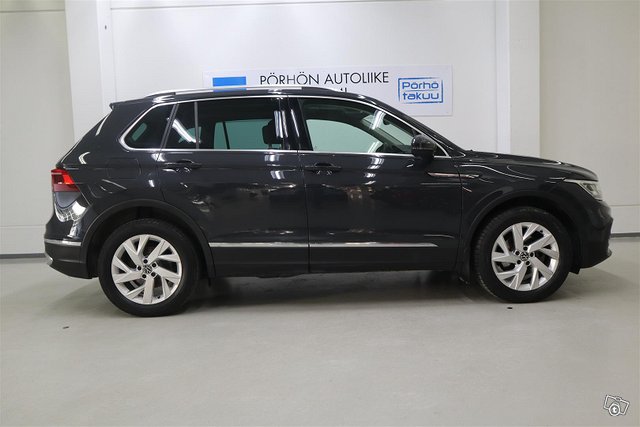 VOLKSWAGEN Tiguan 7