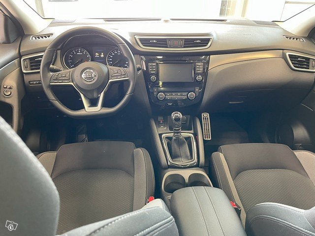 NISSAN Qashqai 4