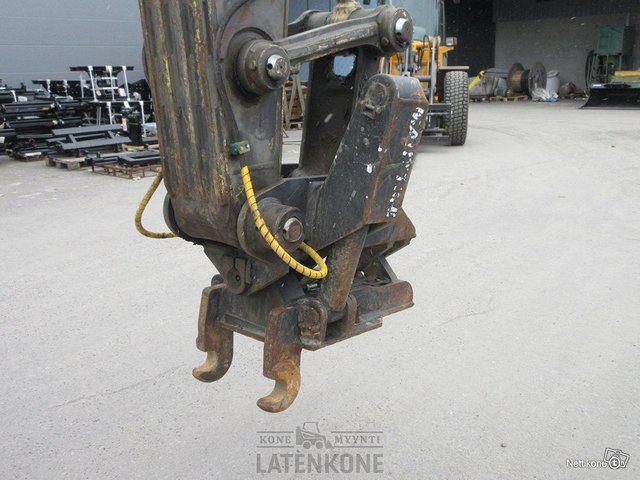 Volvo EC210CL Kaivinkone 9