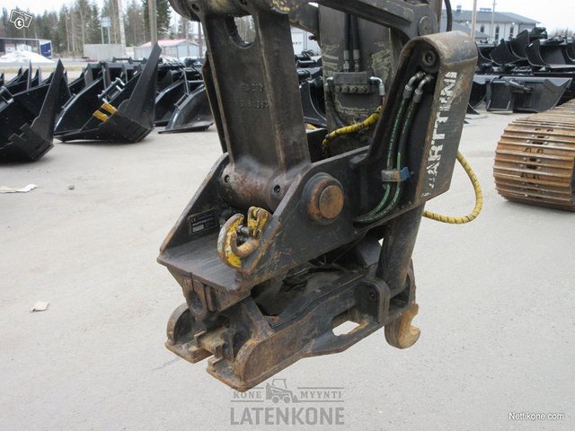 Volvo EC210CL Kaivinkone 11