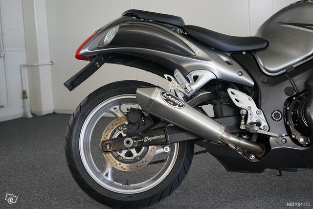 Suzuki GSX 8