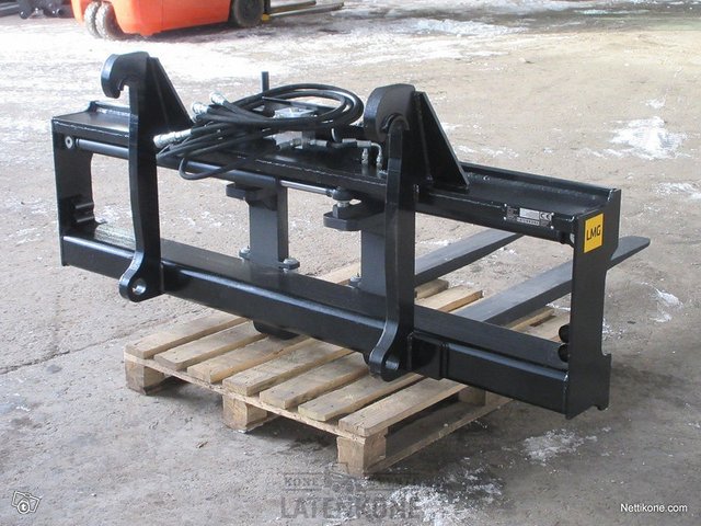 LMG Hydrauliset Trukkipiikit 5000kg 2000mm/1200mm Sivusiirto Volvo BM 7