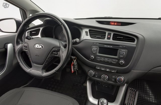 KIA Cee'd 9