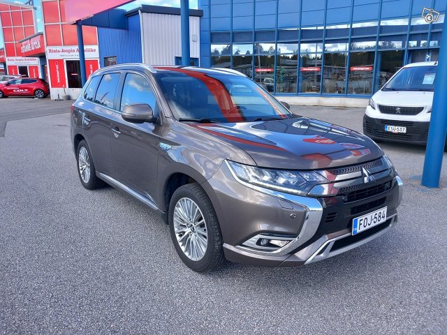 Mitsubishi Outlander PHEV