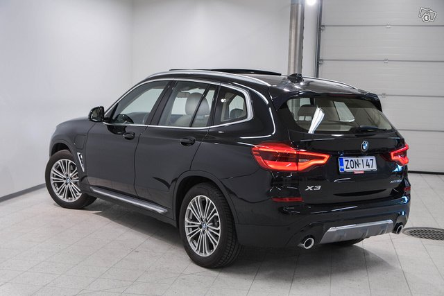 BMW X3 7