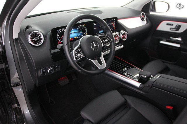 MERCEDES-BENZ EQA 10