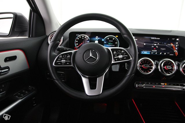 MERCEDES-BENZ EQA 14