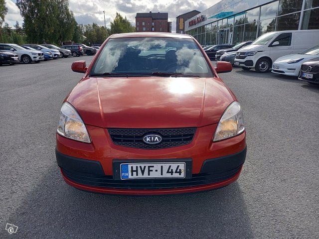 Kia Rio 8