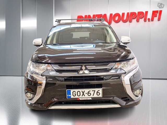 Mitsubishi Outlander 3