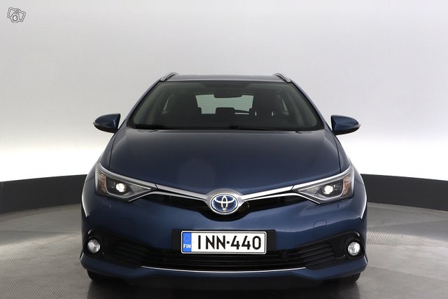 Toyota Auris 8