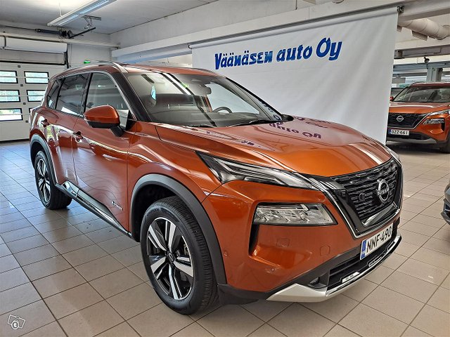 Nissan X-Trail 1