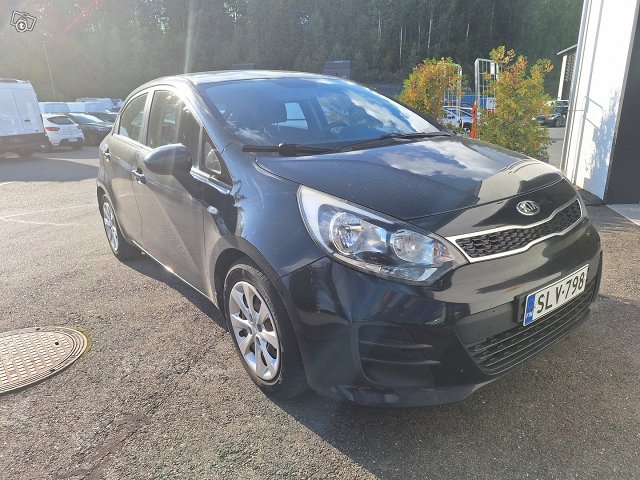 Kia Rio 1