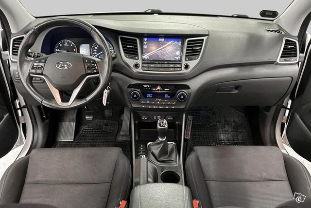 Hyundai Tucson 13