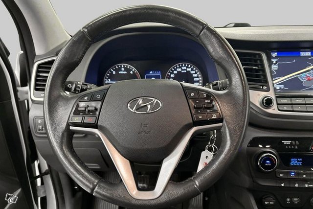 Hyundai Tucson 16