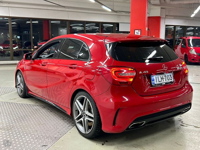 Mercedes-Benz A 45 AMG 2