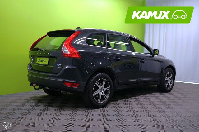 Volvo XC60 4