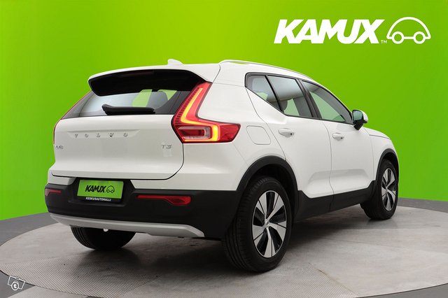 Volvo XC40 4