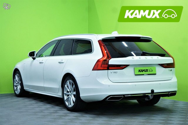 Volvo V90 6