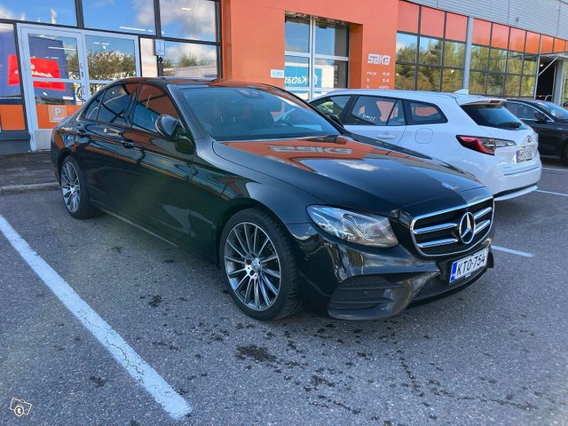 Mercedes-Benz E 1