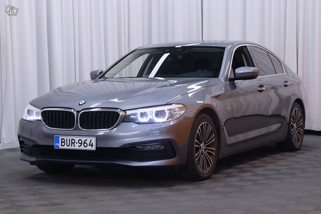 BMW 520 3