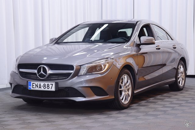 Mercedes-Benz CLA 3