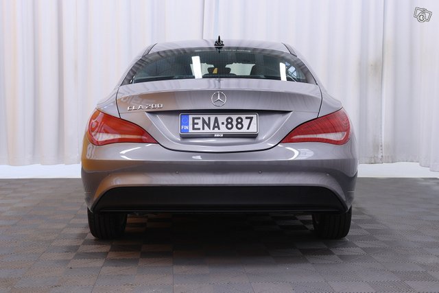 Mercedes-Benz CLA 6