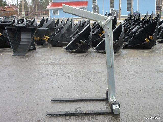 Laten Lavahaarukka 2000kg 4